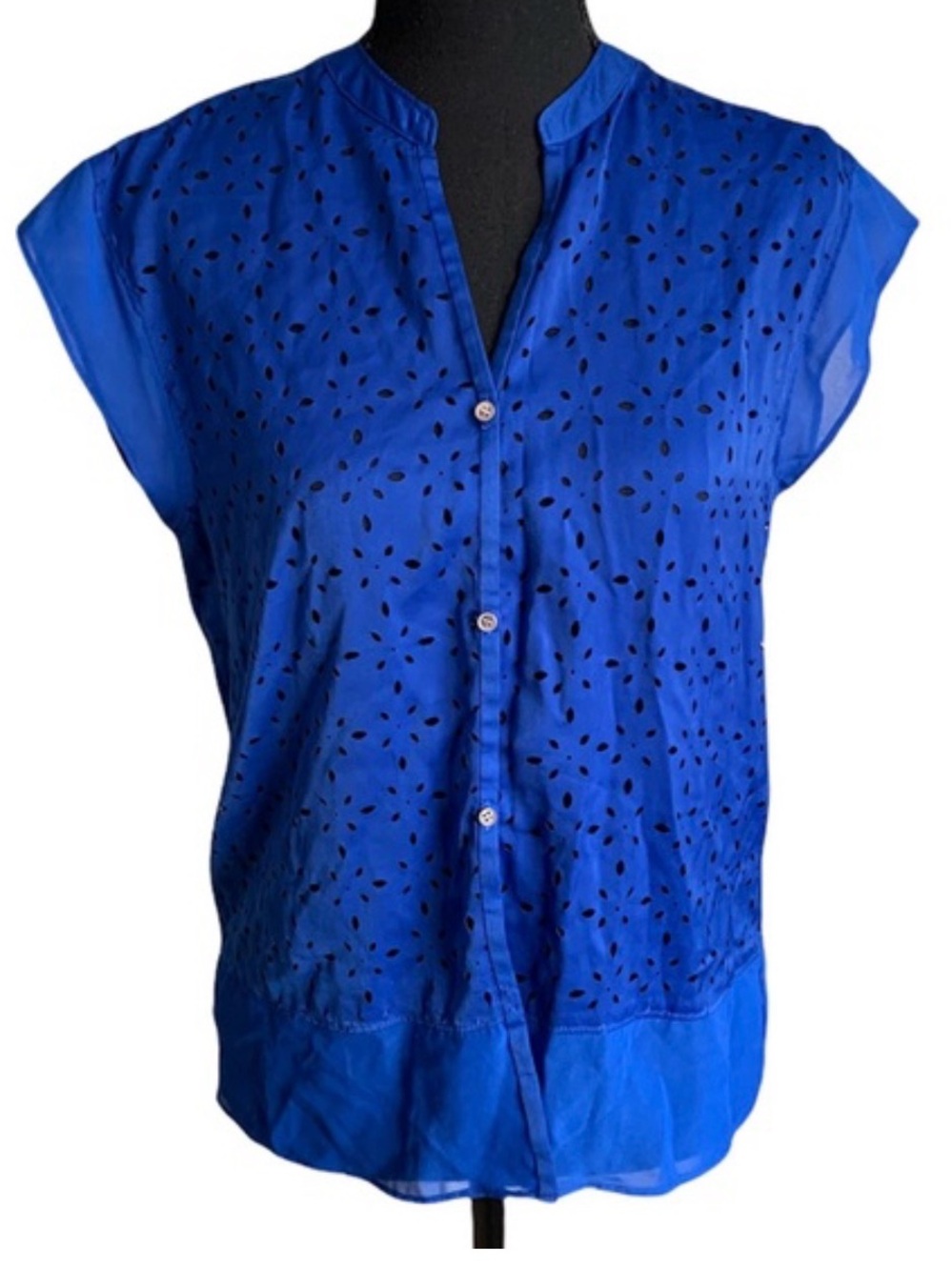 Vince Camuto button-front sleeveless top featuring eyelet embroidery details